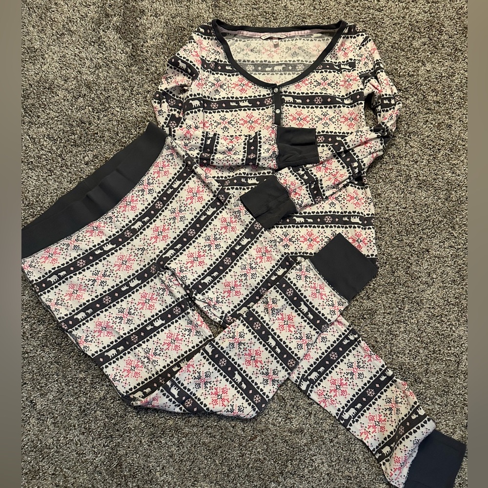 Victoria’s Secret pajama set